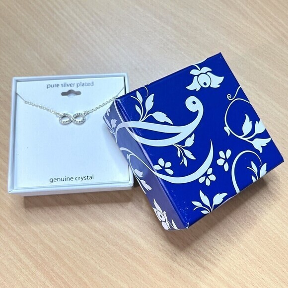 Pure Silver Plated / Genuine Crystal Infinity Necklace 18-inch‎ Chain - Picture 2 of 12